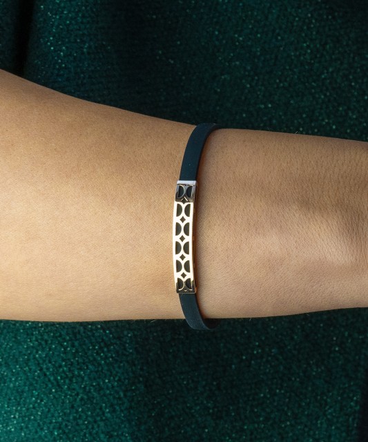 Rubber braceletwith gold