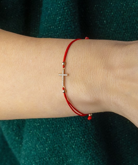Red string bracelet with gold pendant "cross"