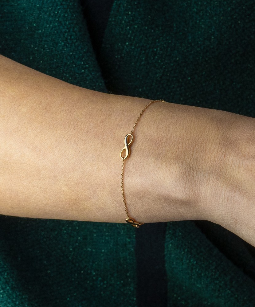 Gold bracelet