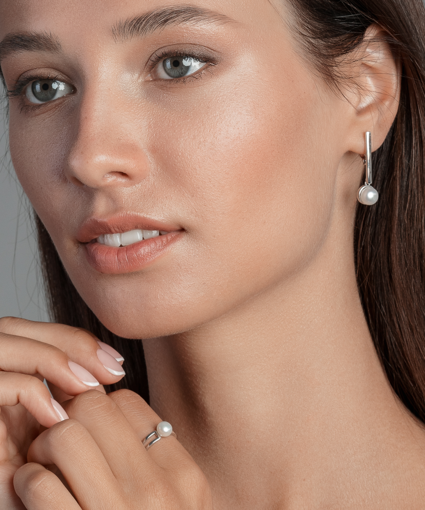 Sterling silver earrings with pearls