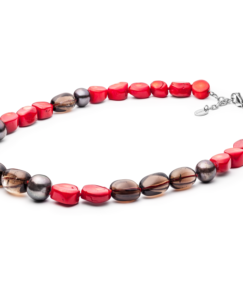 Necklaces with pearls, corals and quartz