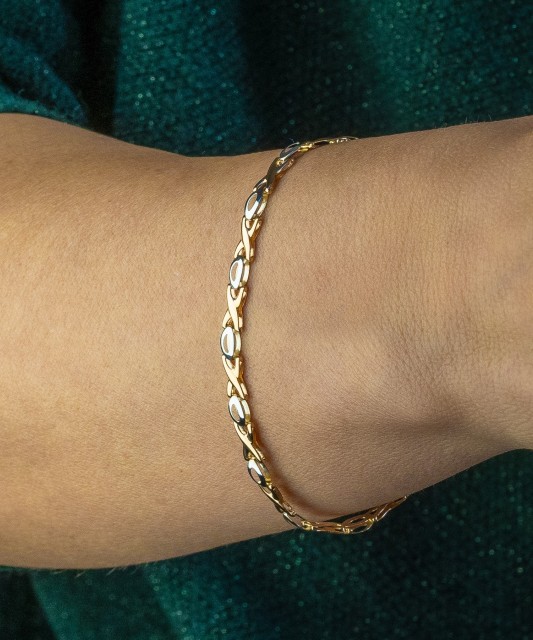 Gold bracelet