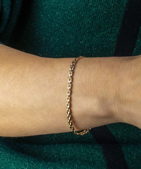 Gold bracelet