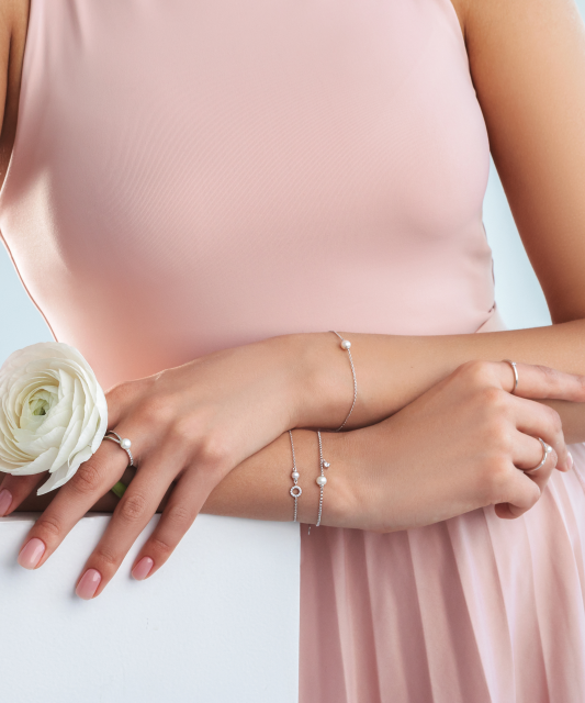 Sterling Silver bracelet with pearl and zirconium