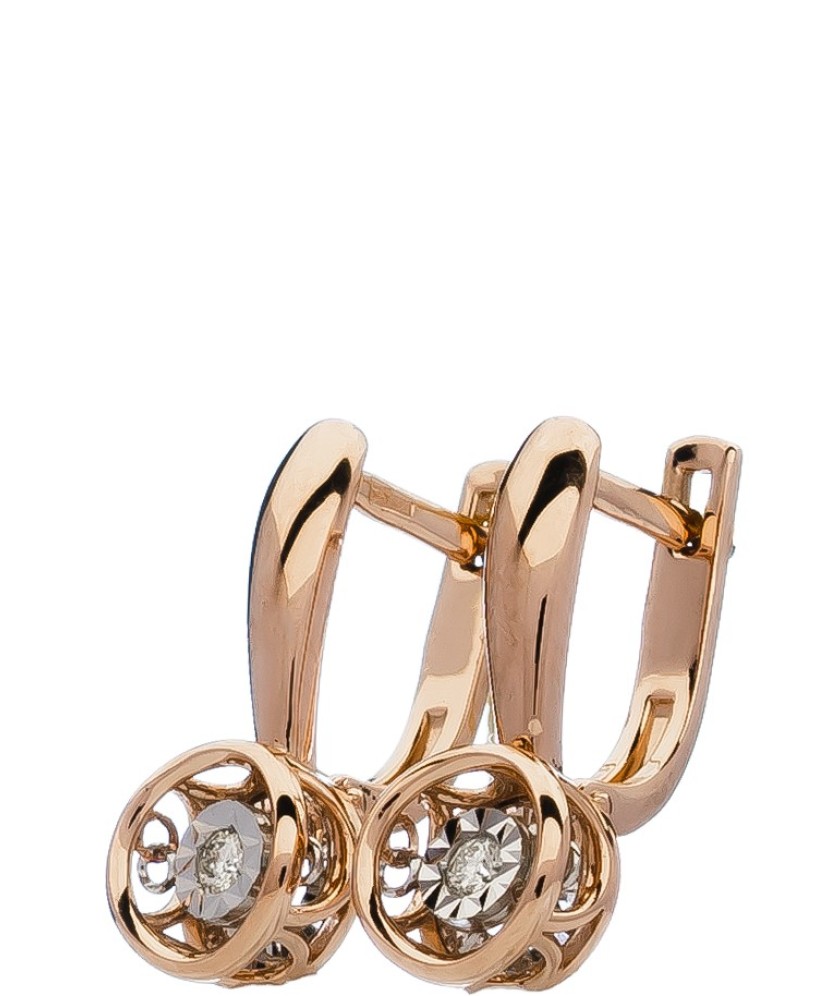 Gold earrings with diamond