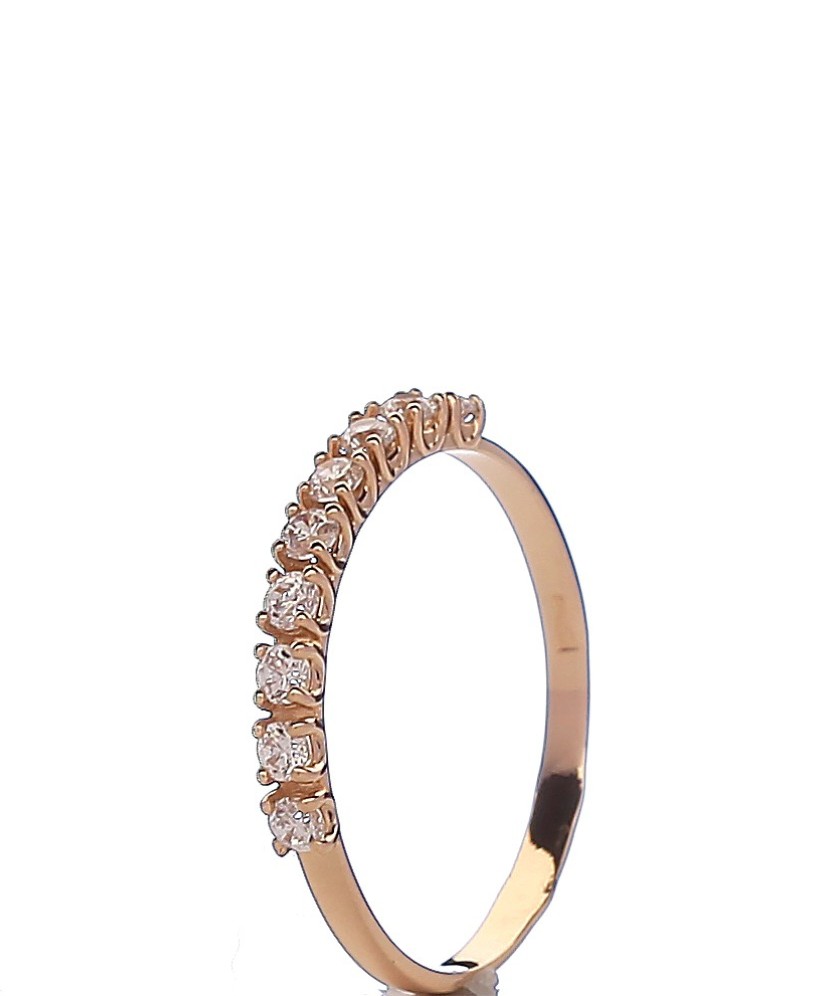 Gold ring with zircons