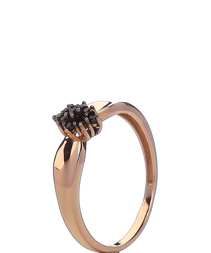 Gold ring with zircons
