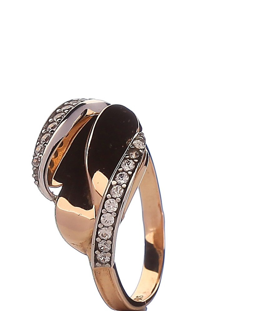 Gold ring with zircons