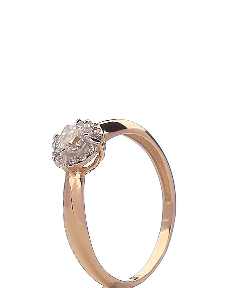 Gold ring with zircons