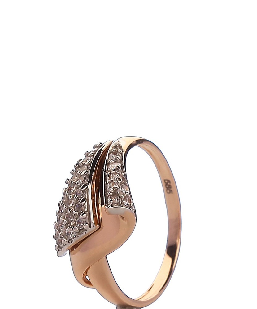 Gold ring with zircons
