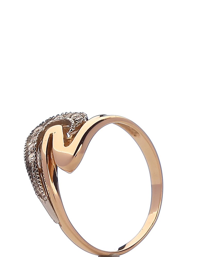 Gold ring with zircons