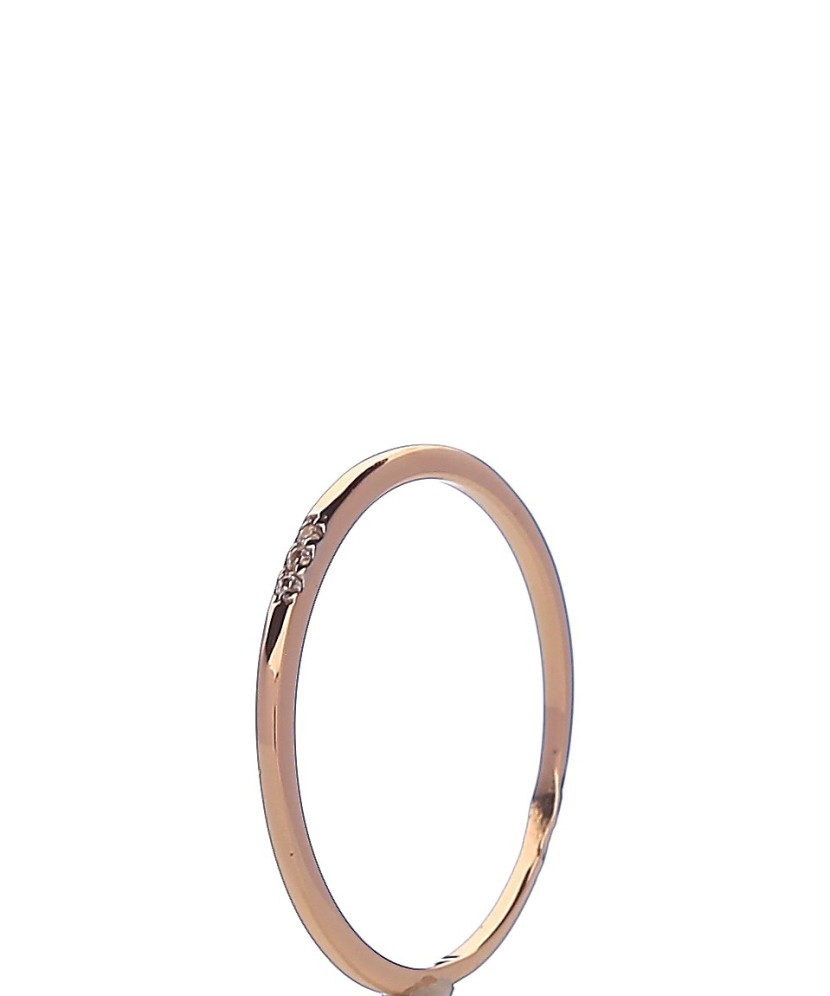 Gold ring with zircons