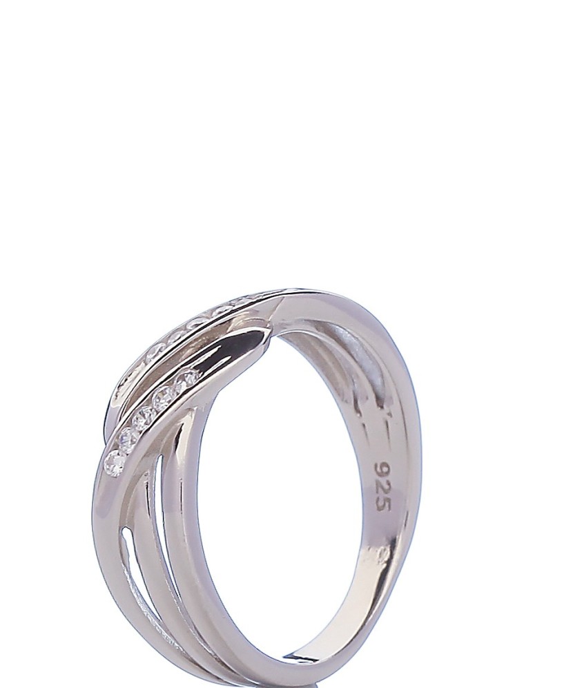 Sterling silver ring with zircons