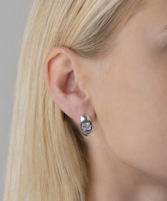 Sterling silver earrings with zirconium