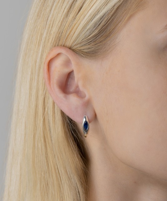 Sterling silver earrings with zirconium