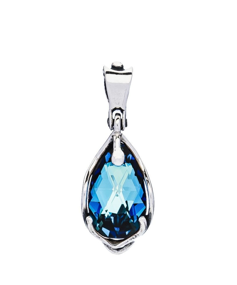 Sterling silver pendant with crystal