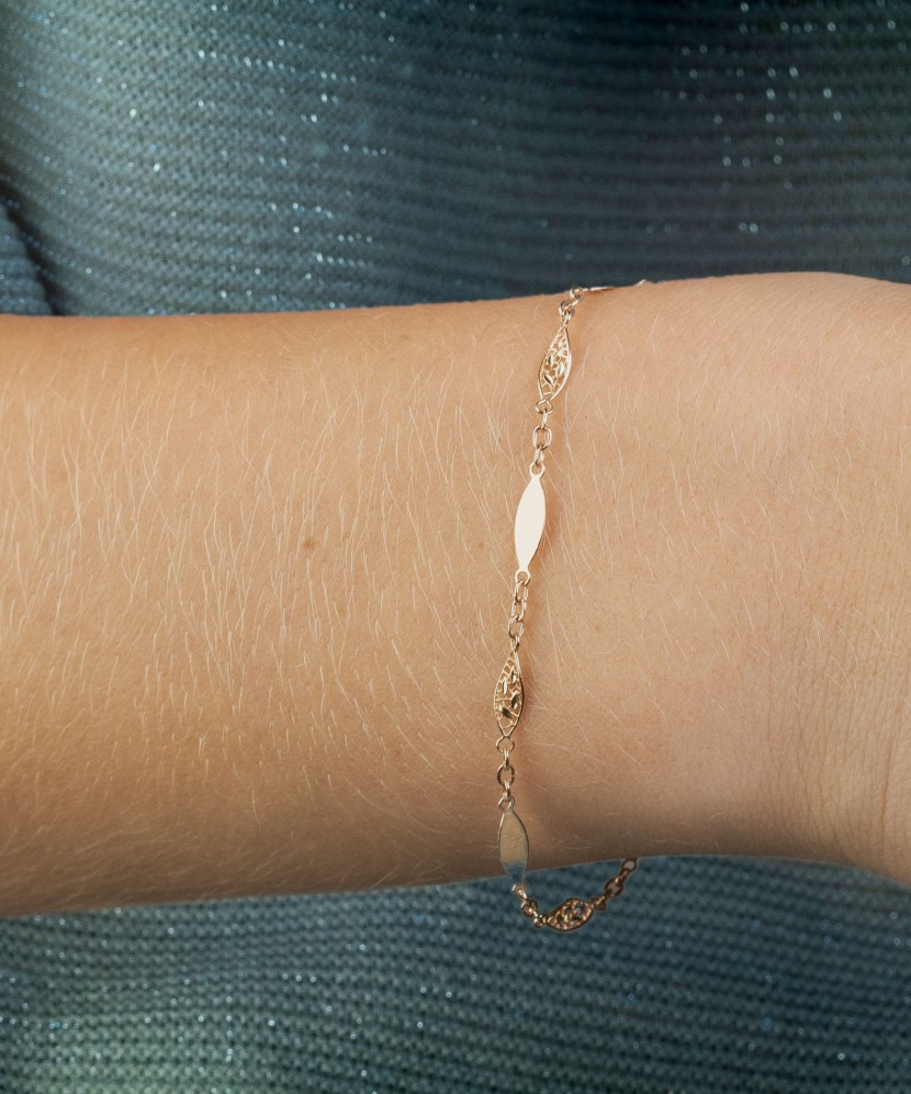 Gold bracelet