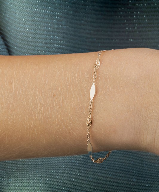 Gold bracelet