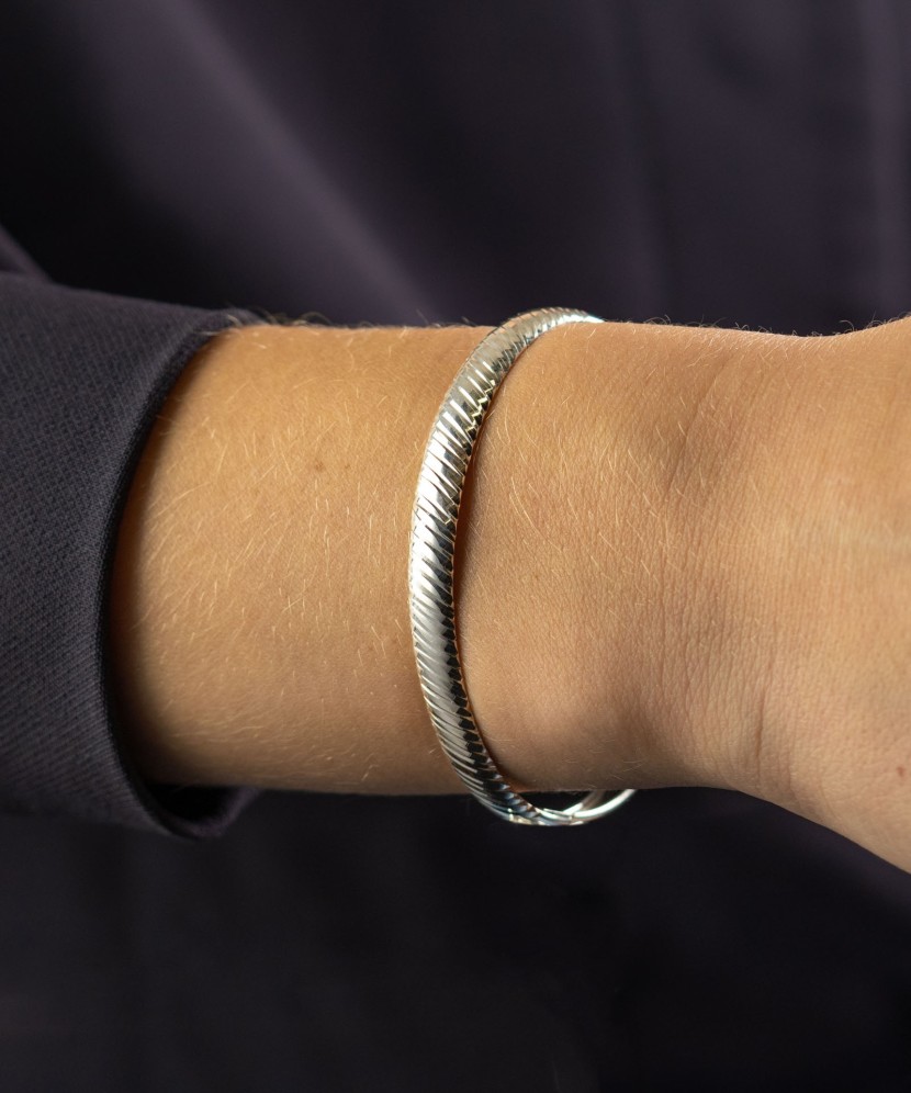 Sterling silver hard bracelet