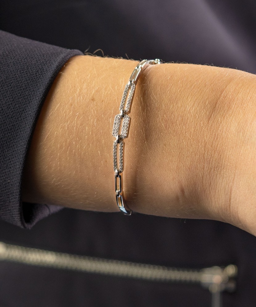 Sterling silver hard bracelet with zircons
