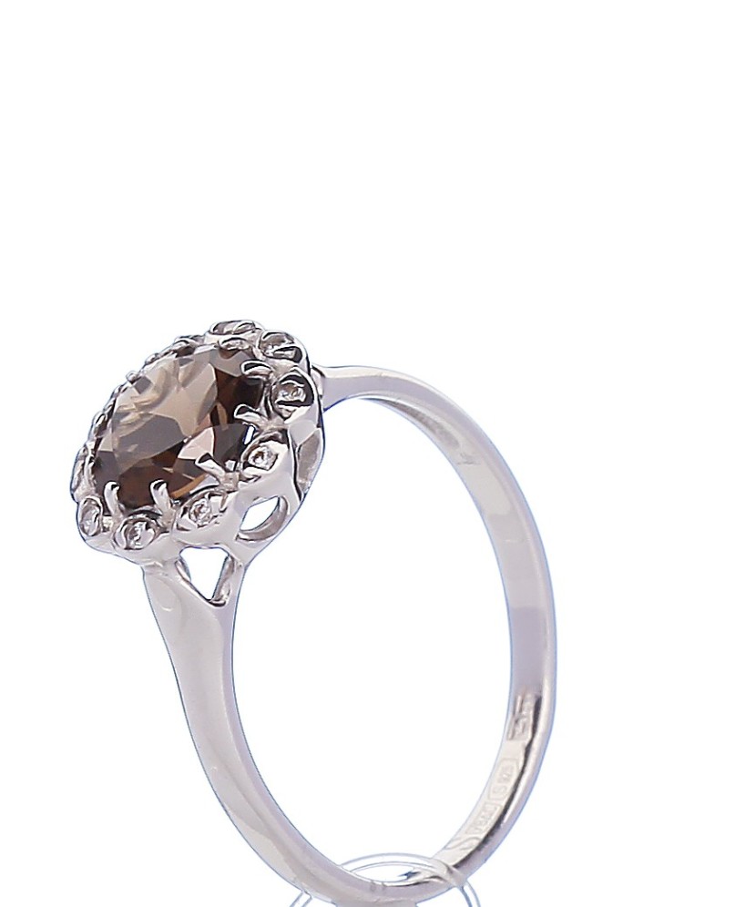Sterling silver ring with topaz