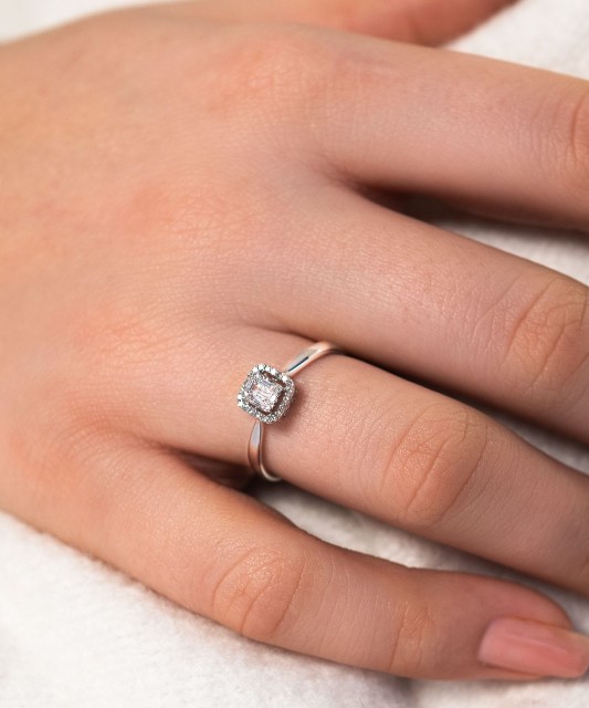 White gold ring with diamonds