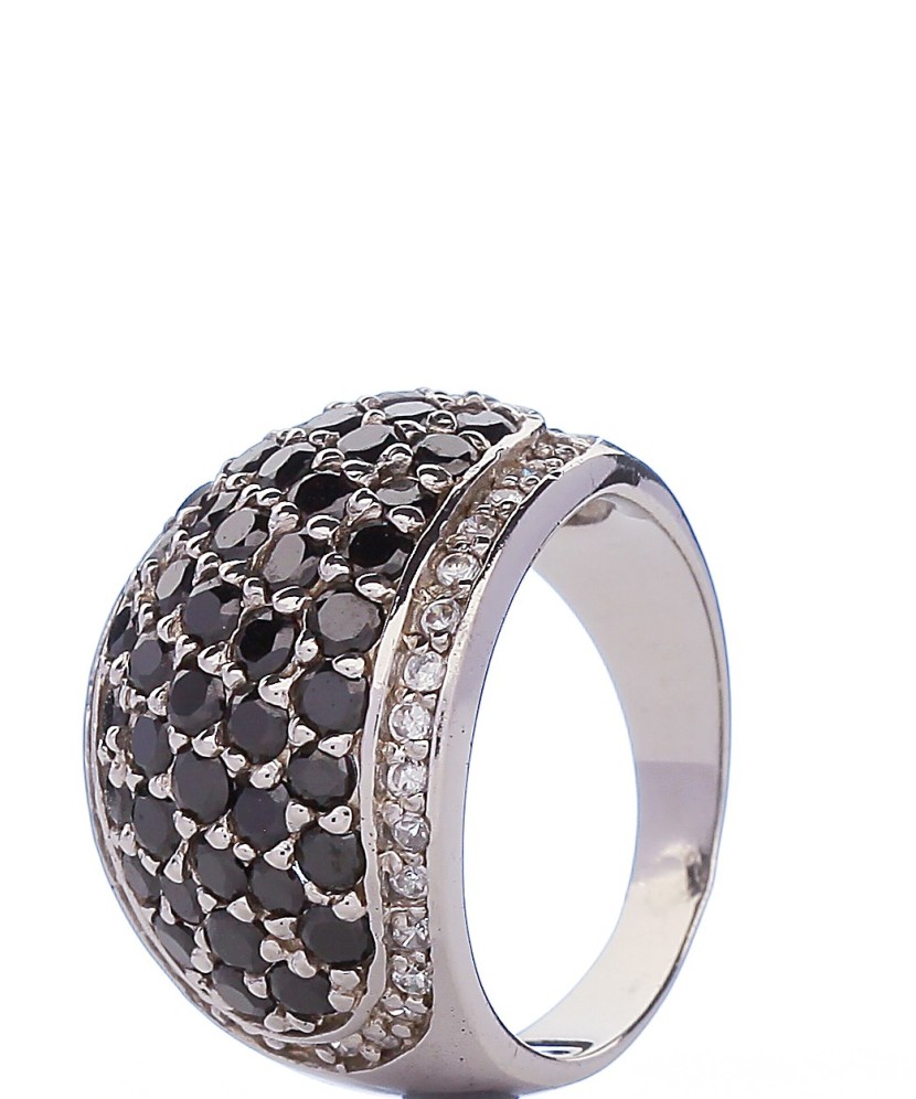 Sterling silver ring with zircons