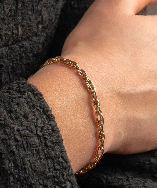 Gold bracelet
