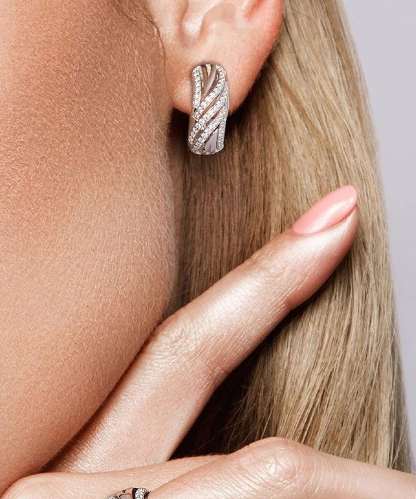 Sterling silver earrings with zircons