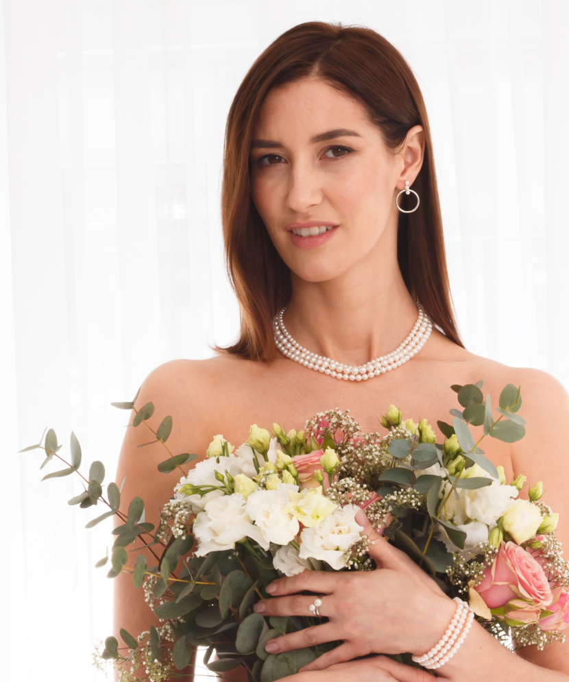 Sterling silver earrings with natural pearls