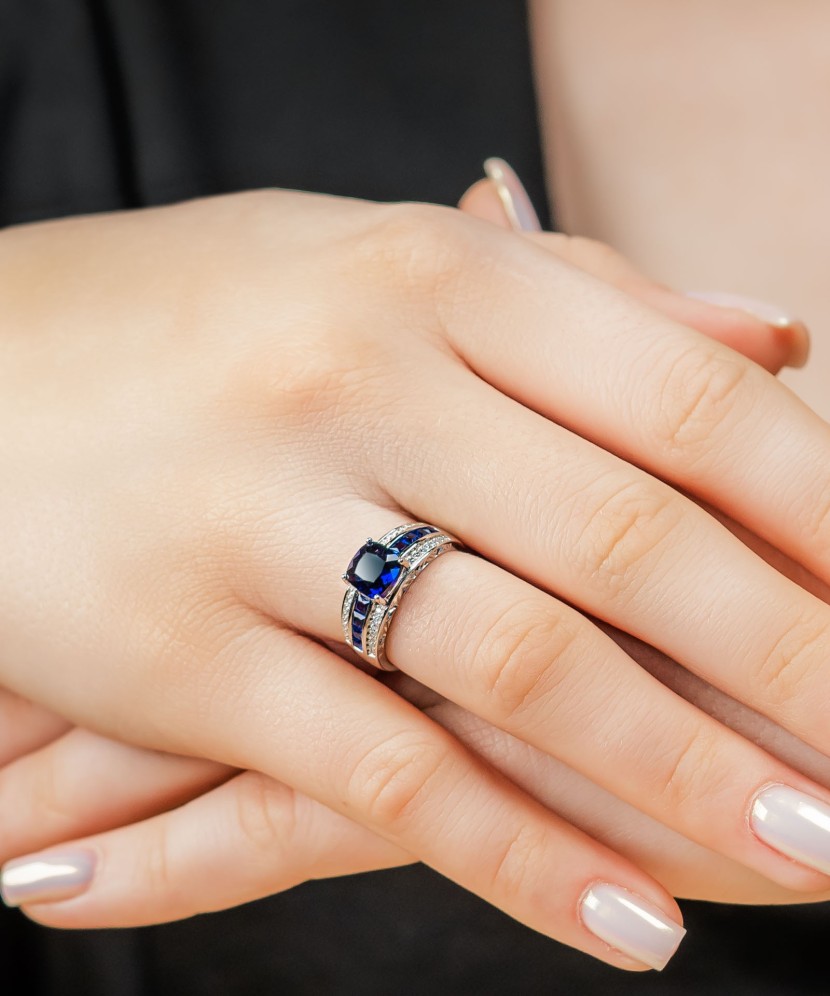 Sidabrinis žiedas su cirkoniais  - Goldinga