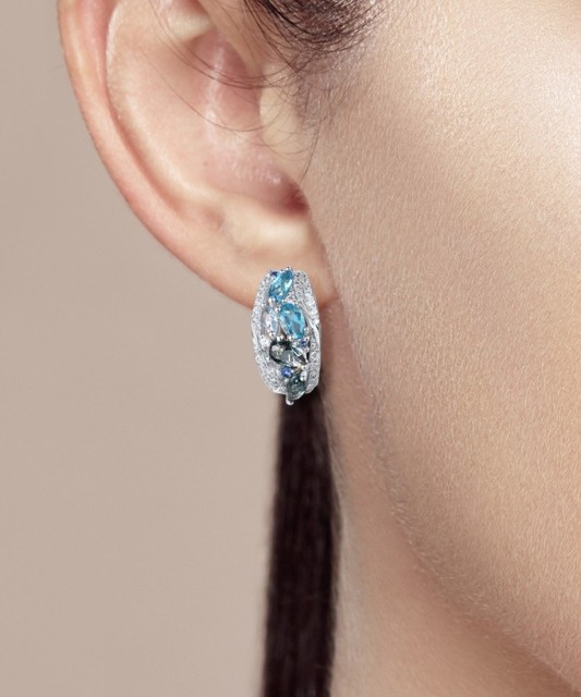 Sterling silver earrings with zircons