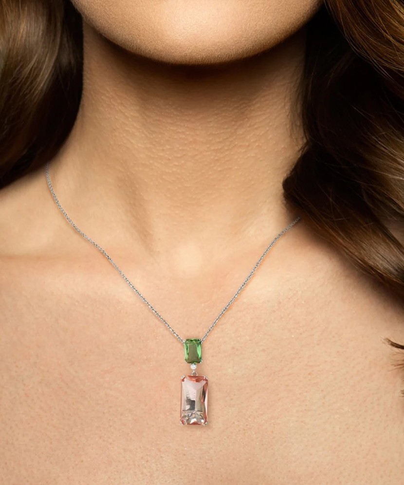 Sterling Silver pendant with zircons