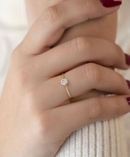 Yellow Gold ring with diamonds