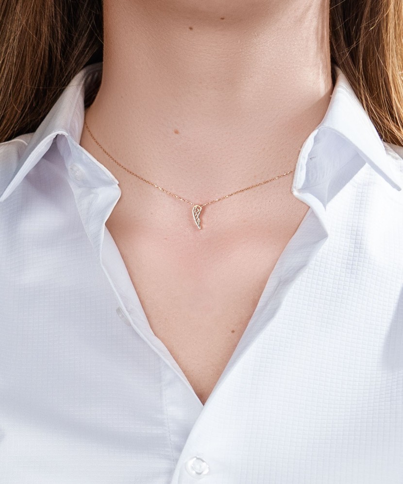 Gold chain with pendant "Angel wing"