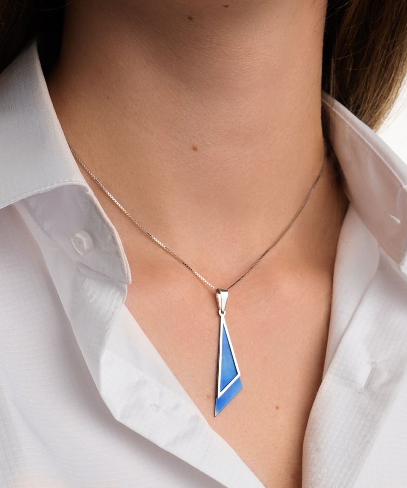 Hopeariipus titaanilla