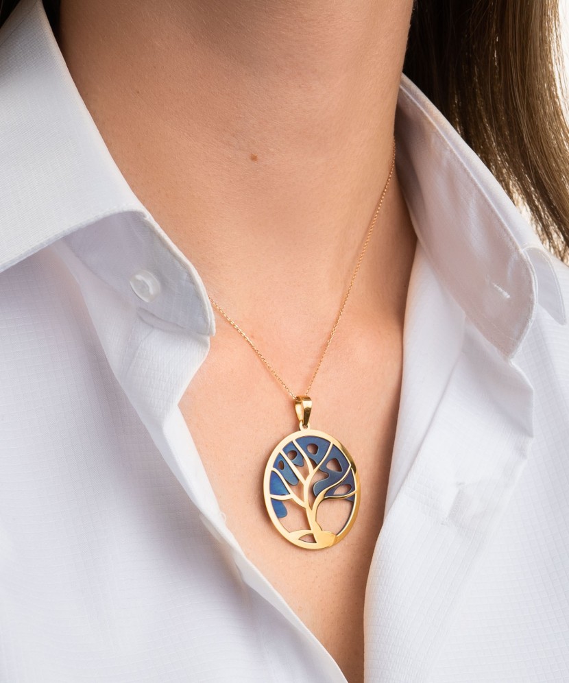 Gilded sterling silver pendant with titanium