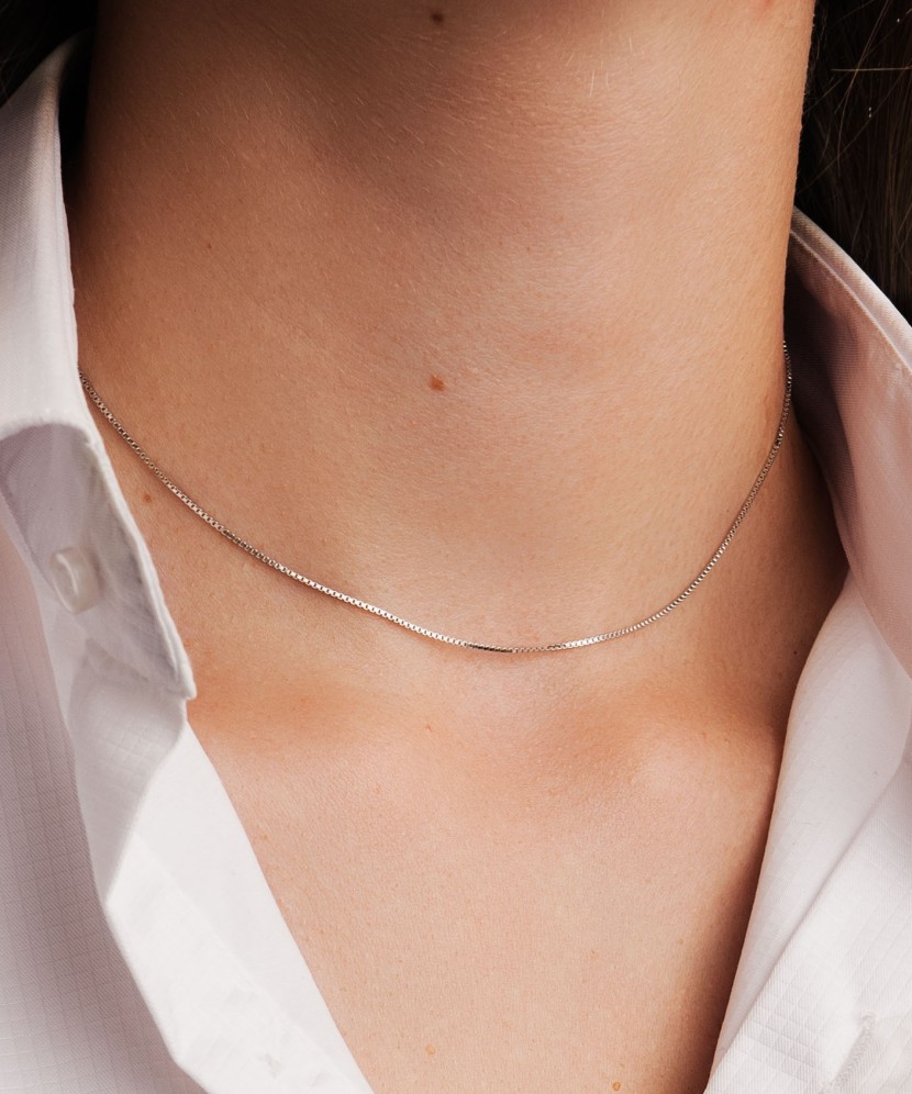 Rodiumilla päällystetty hopeaketju "Box" 0.8mm