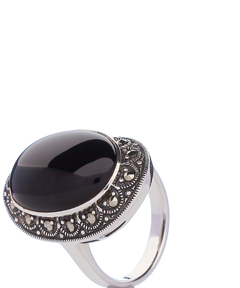 Sterling silver ring with marcasite
