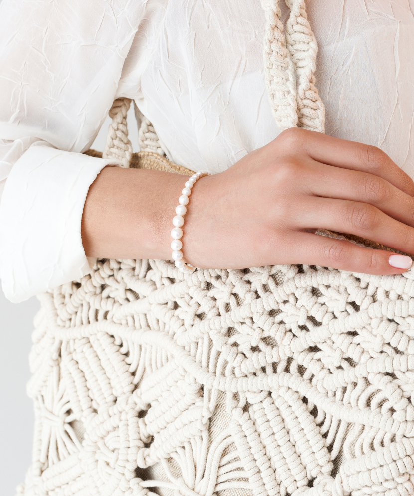 Helmirannekoru hopealla