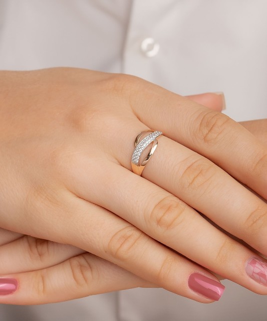 Auksinis žiedas su cirkoniais  - Goldinga