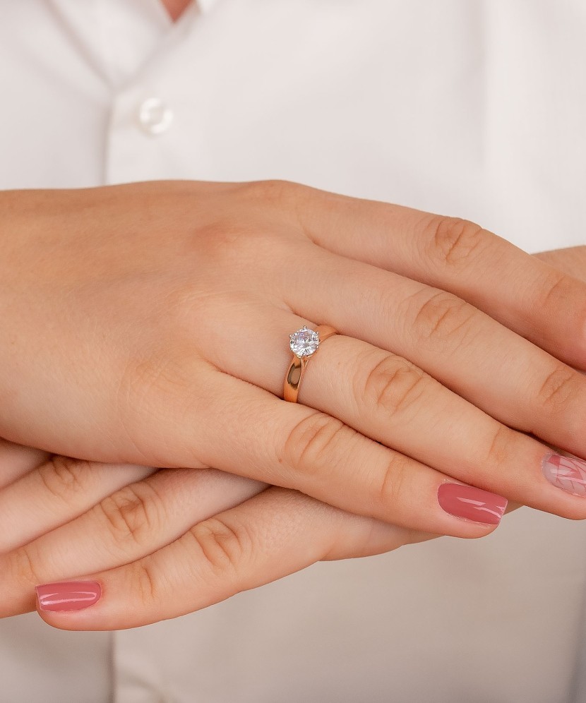 Gold ring with crystal