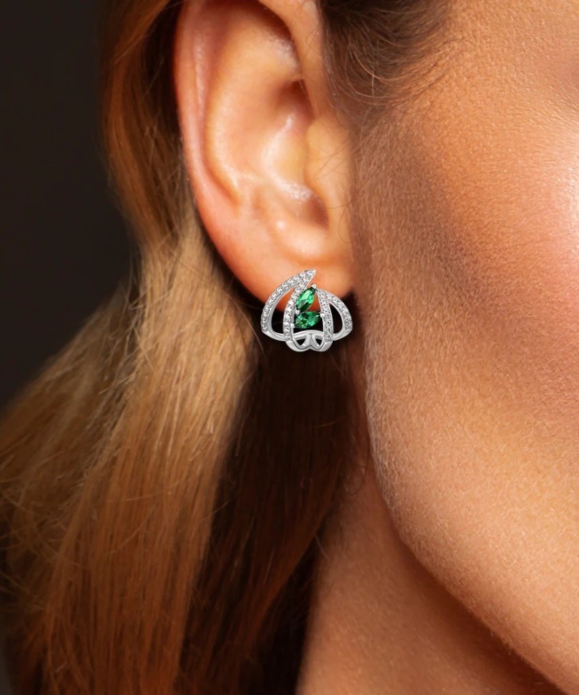 Sterling silver earrings with zircons