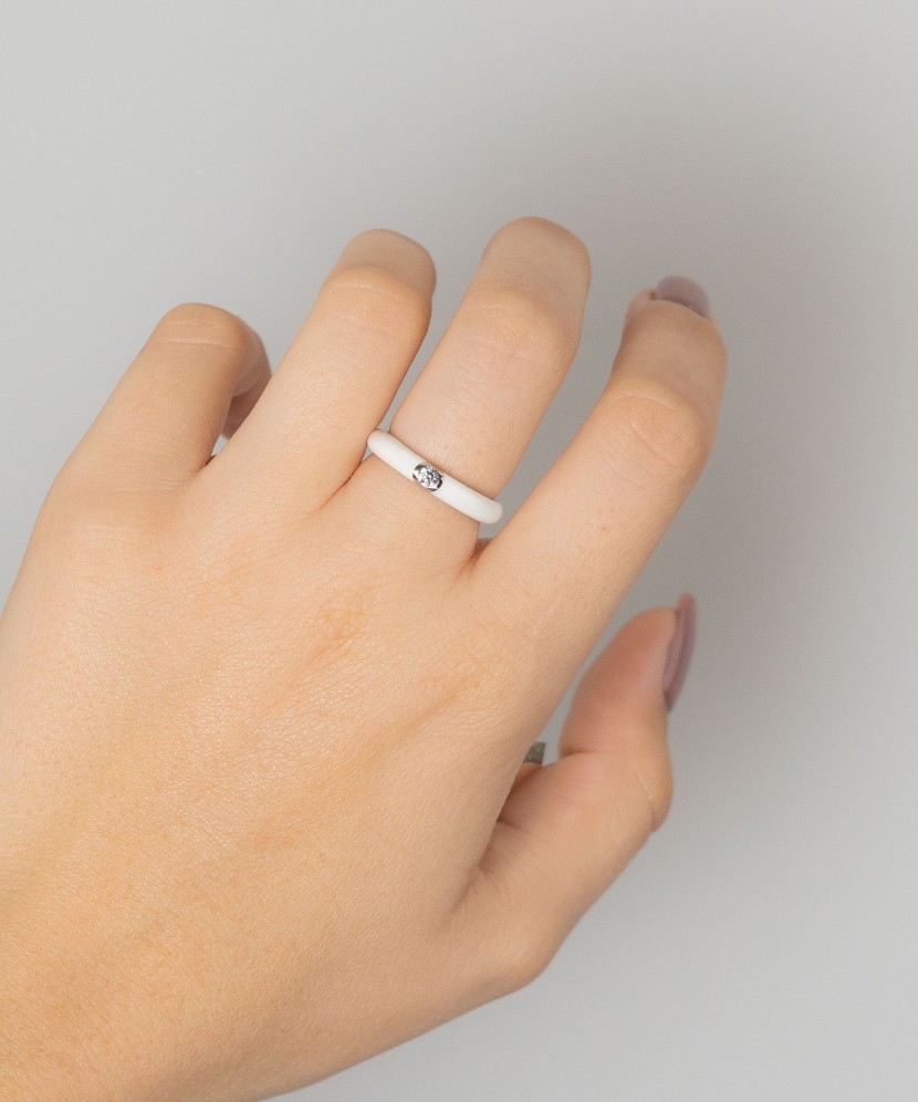 Sterling silver ring with enamel and zircons