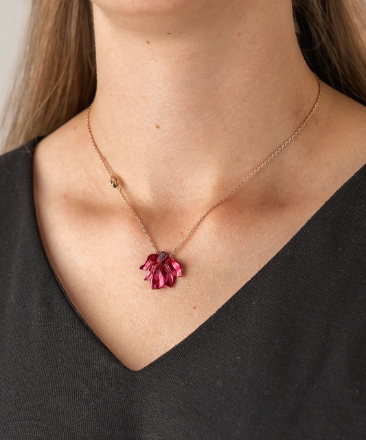 Gilded sterling silver chain with zircon pendant