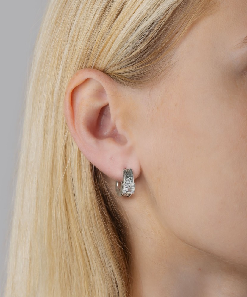 Sterling silver earrings with zircons