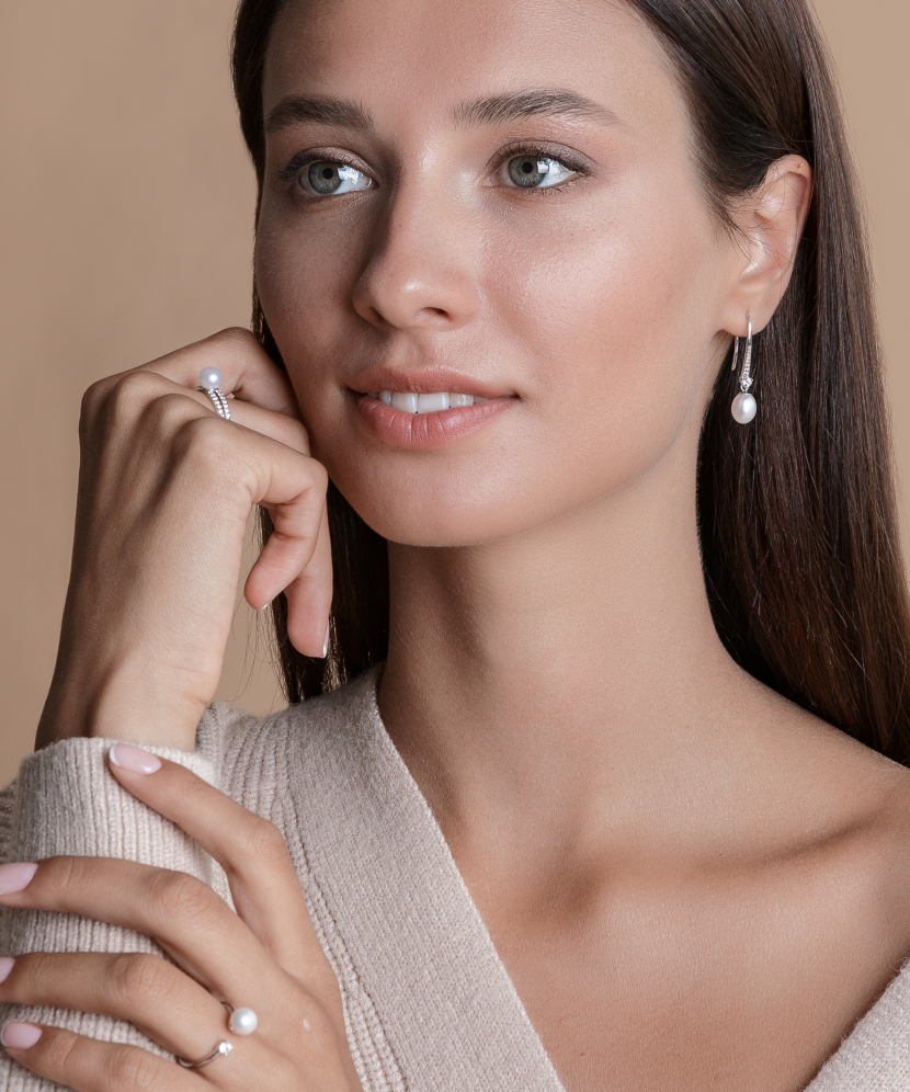 Sterling silver earrings with pearls and zircons