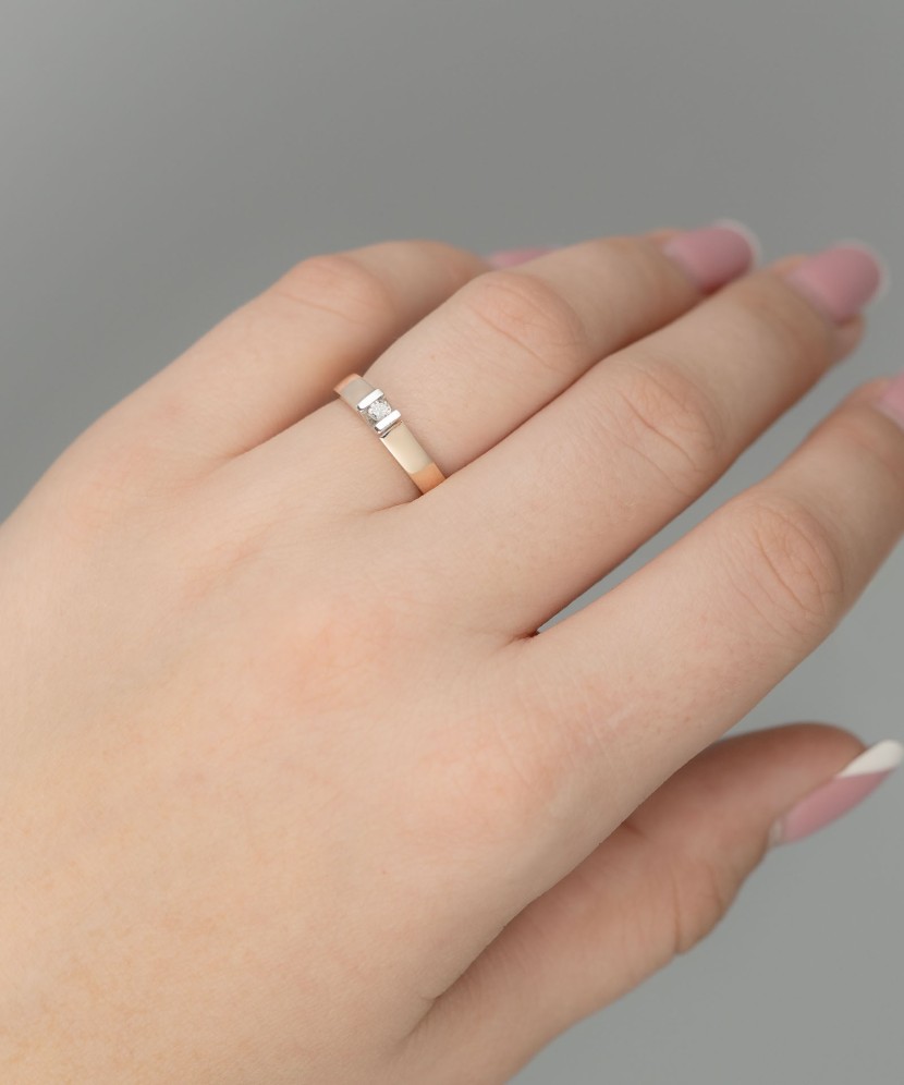 Gold ring with diamond 0,146ct