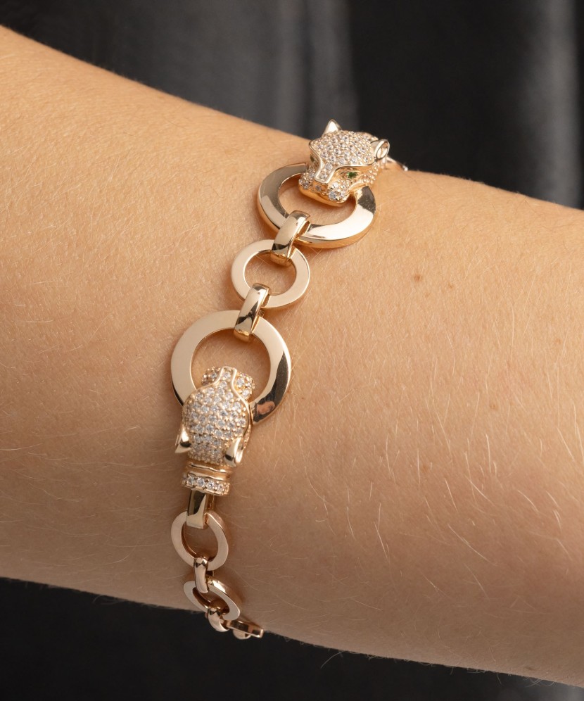 Gold bracelet with zircons