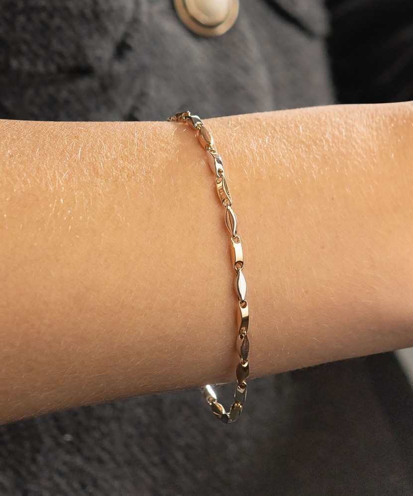 Gold bracelet